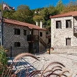 Gasthof Amadryades Karpenísion