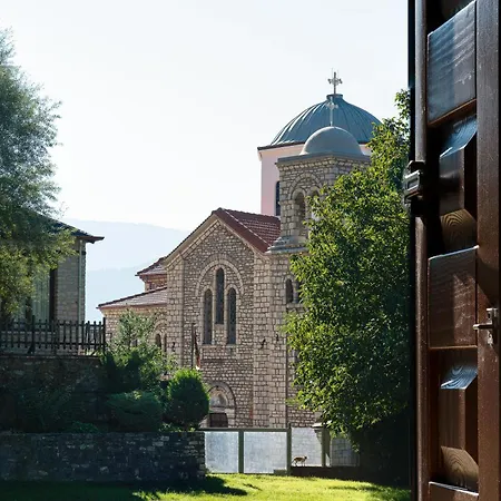 Amadryades بيت ضيافة 3*