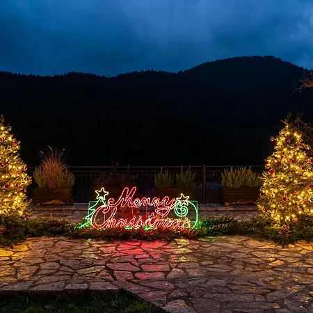 بيت ضيافة Amadryades 3*