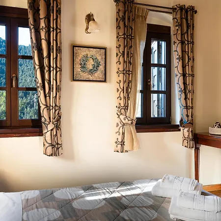 Amadryades 3* كاربينيسي