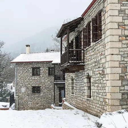 Amadryades 3* Karpenísion