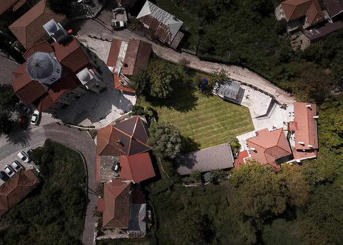 Amadryades Guest house 3*