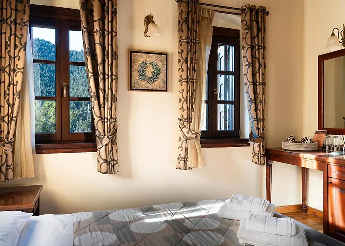 Amadryades 3* Karpenisi